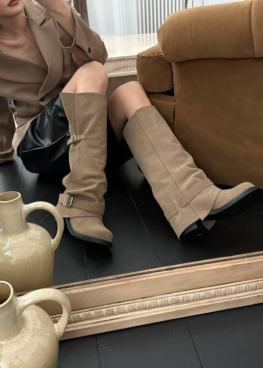 Suede Dual-Buckle Fold-Over Boots | 法式麂皮雙皮扣反折立體長靴 (Taupe Taupe / Noir Black)