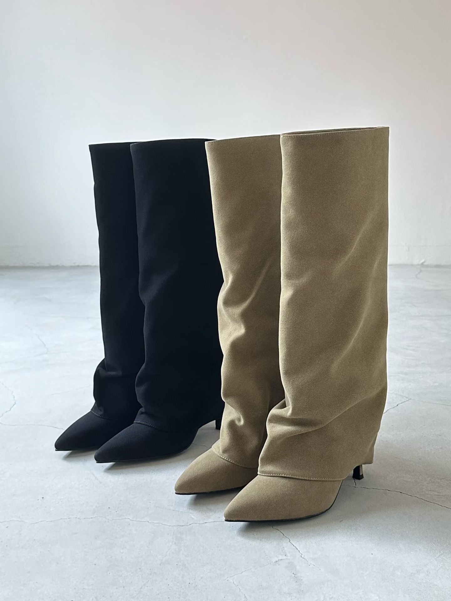 Suede Fold-Over Pointed Toe Boots | 法式麂皮反折尖頭高跟長靴 (Olive Green / Noir Black)