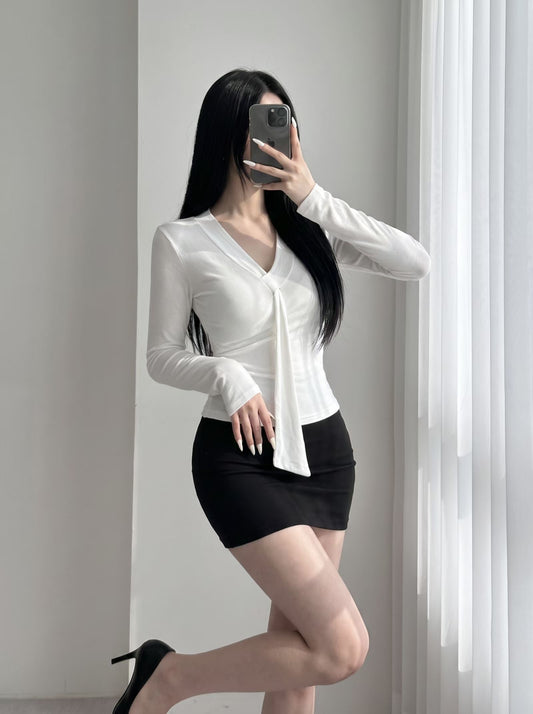 Cross V-Neck Tie Long Sleeve Top with Shoulder Pads / 韓系交叉V領飄帶墊肩長袖上衣 (Ivory / Mocha / Black)
