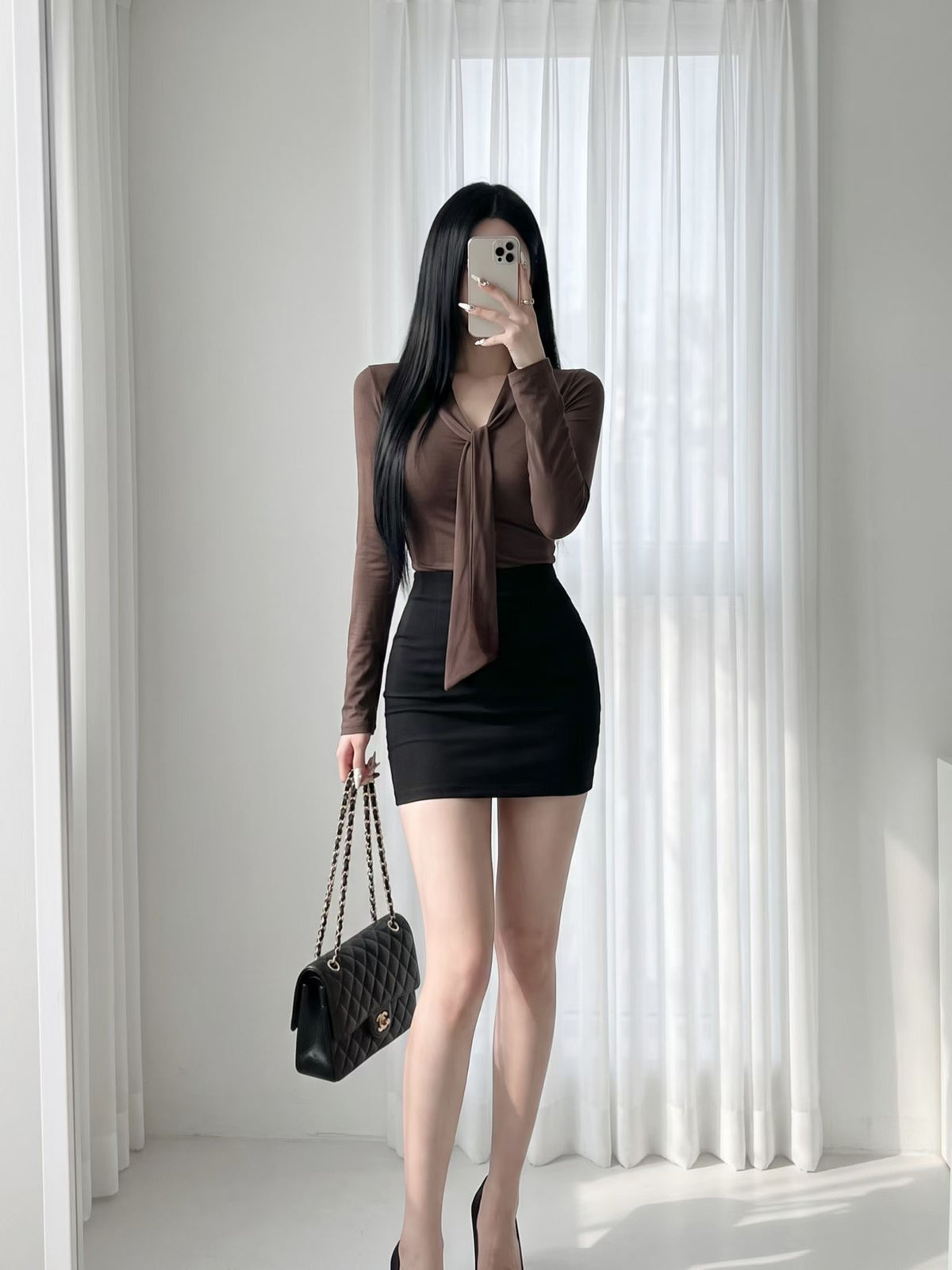 Cross V-Neck Tie Long Sleeve Top with Shoulder Pads / 韓系交叉V領飄帶墊肩長袖上衣 (Ivory / Mocha / Black)