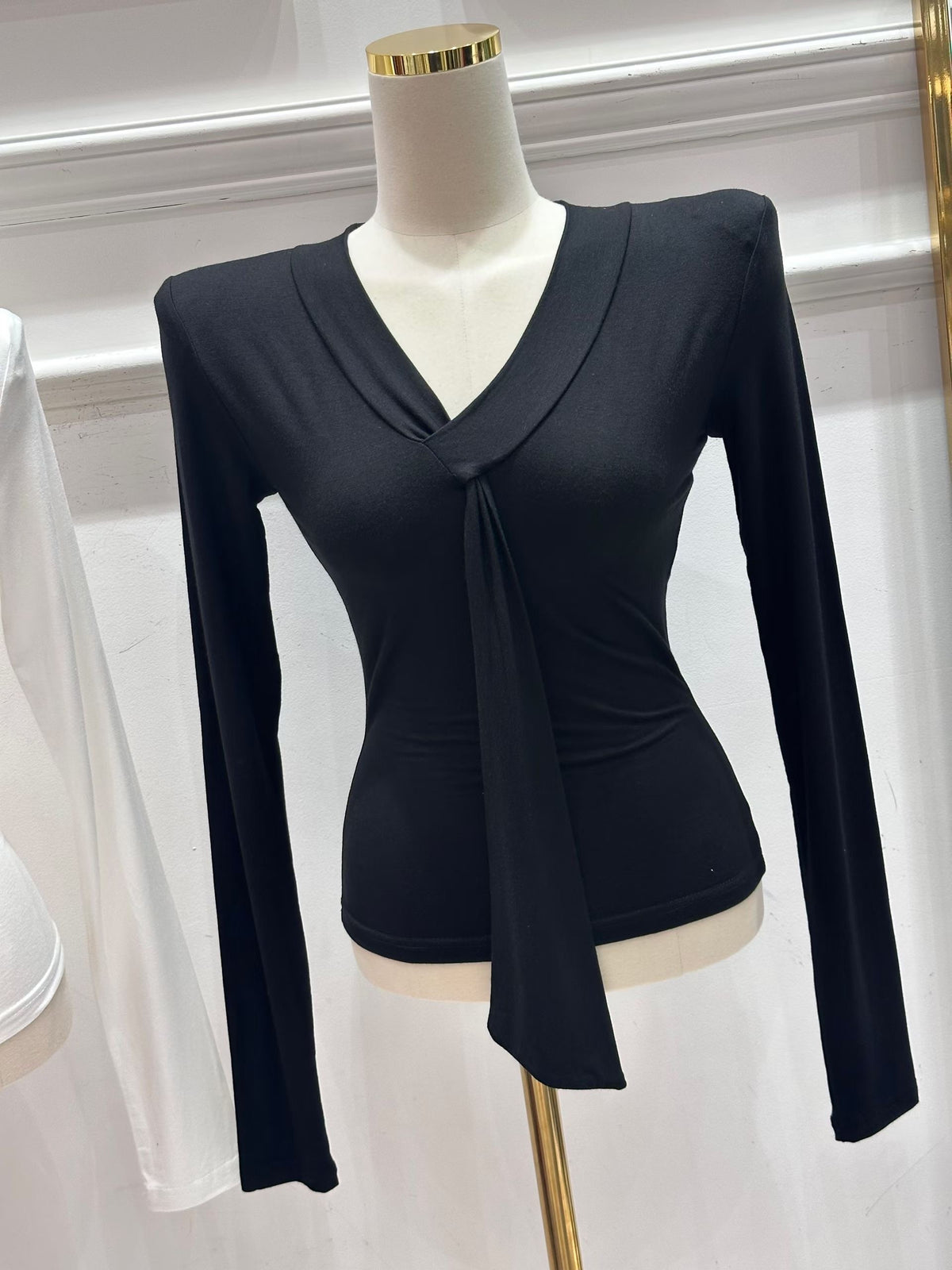 Cross V-Neck Tie Long Sleeve Top with Shoulder Pads / 韓系交叉V領飄帶墊肩長袖上衣 (Ivory / Mocha / Black)